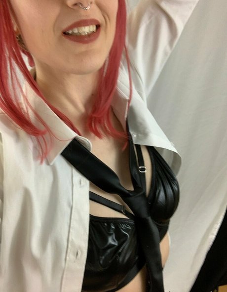 Naakte gelekte OnlyFans-foto van Corrinvalentinecosplay