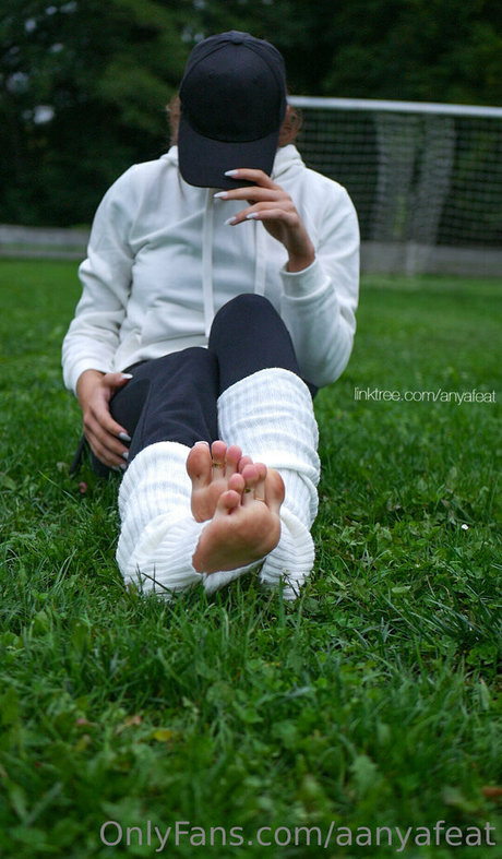 Aanyafeat