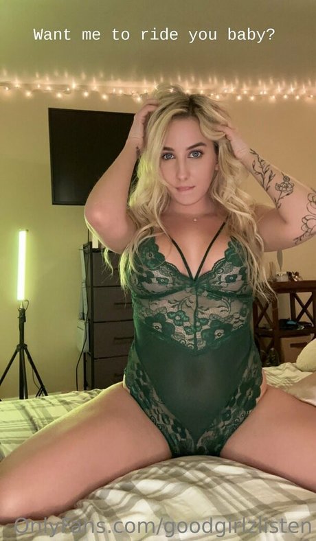 Naakte gelekte OnlyFans-foto van Goodgirlzlisten