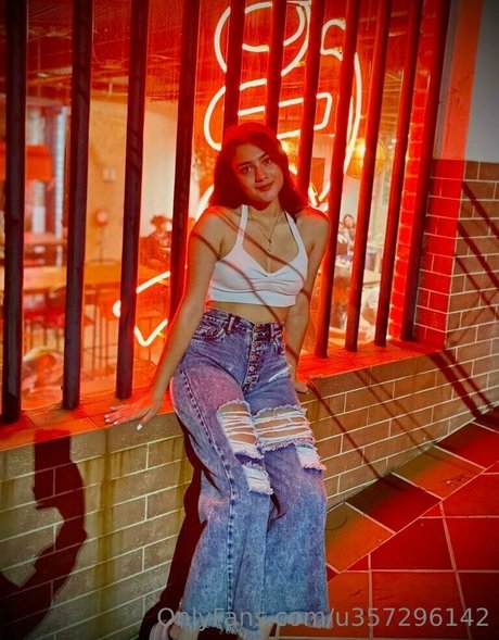 Naakte gelekte OnlyFans-foto van Karinafernandez