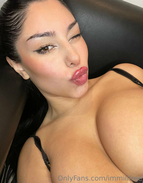 Naakte gelekte OnlyFans-foto van Milionlyvip
