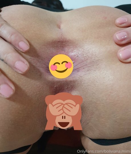 Naakte gelekte OnlyFans-foto van Bolivianamimifree