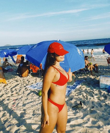 Naakte gelekte OnlyFans-foto van Bruna Balbino