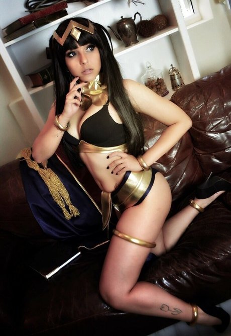 Shermie Cosplay