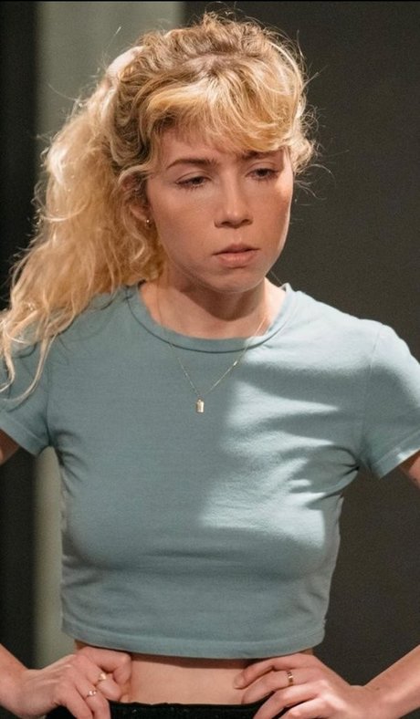 Naakte gelekte OnlyFans-foto van Jennette Mccurdy