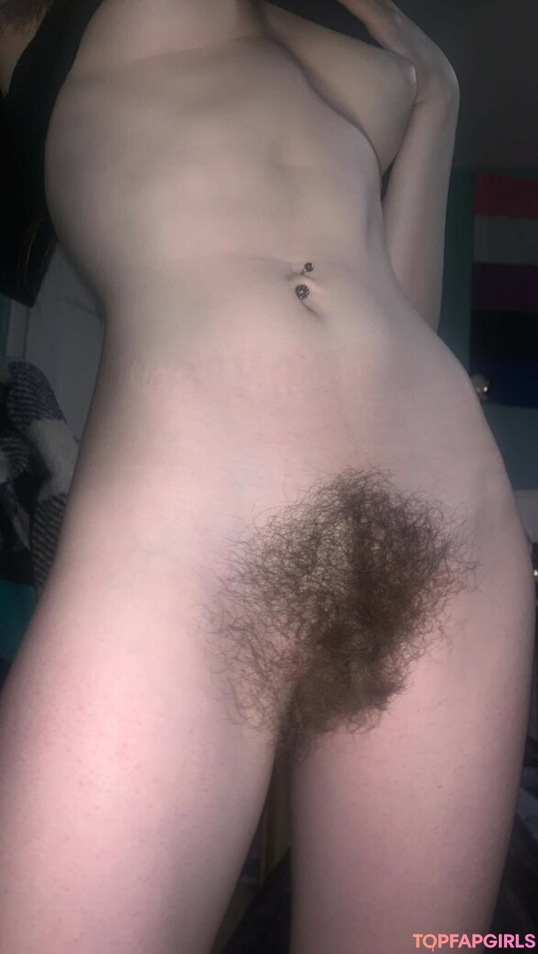 Naakte gelekte OnlyFans-foto van Hairy Women #1155