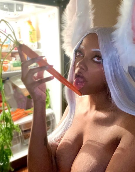 Naakte gelekte OnlyFans-foto van Dollyrama