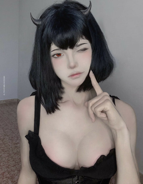 Naakte gelekte OnlyFans-foto van Vampcar