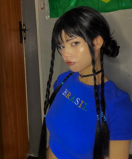 Naakte gelekte OnlyFans-foto van Vampcar