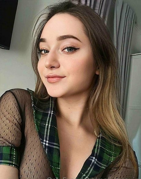 Naakte gelekte OnlyFans-foto van Maryrosevip