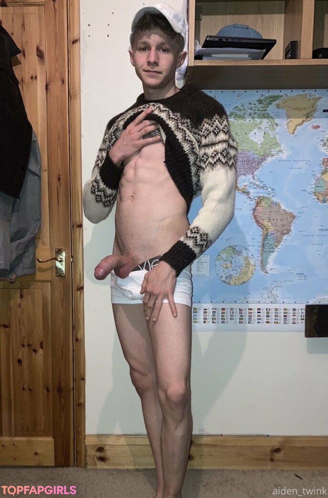 Naakte gelekte OnlyFans-foto van Aidentwink #11 Naakte gelekte OnlyFans-foto van Aidentwink #11