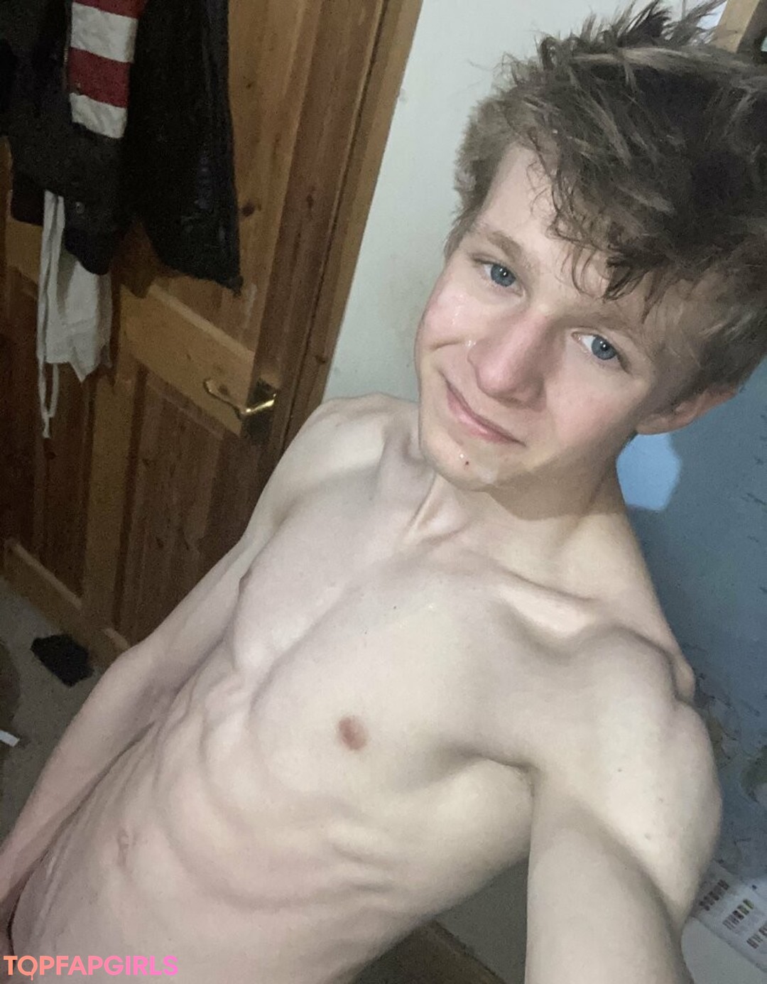 Naakte gelekte OnlyFans-foto van Aidentwink #7 Naakte gelekte OnlyFans-foto van Aidentwink #7