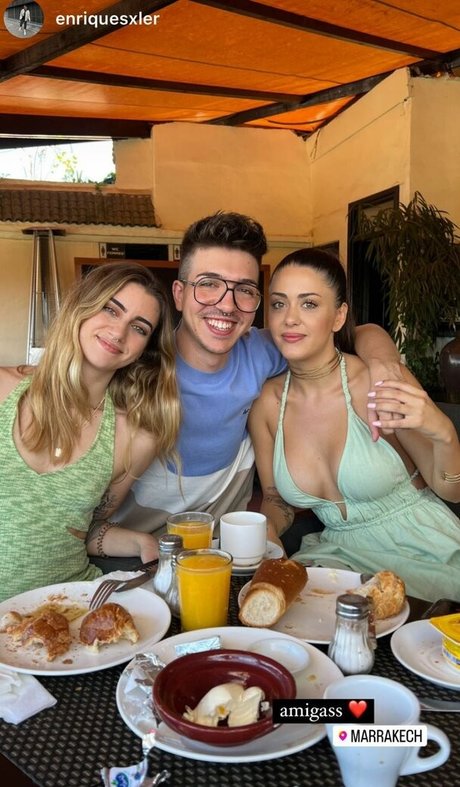 Naakte gelekte OnlyFans-foto van Rosario Matew