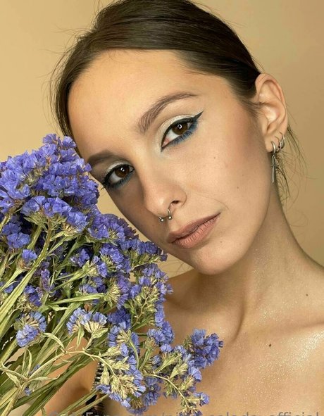 Naakte gelekte OnlyFans-foto van Pinacoladaofficial