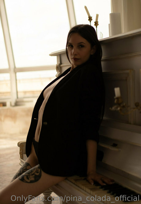 Pina_colada_official