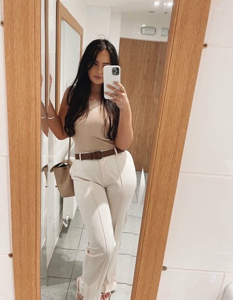 Naakte gelekte OnlyFans-foto van Evelynwhite