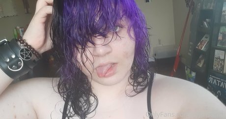 Amy.lovotomy