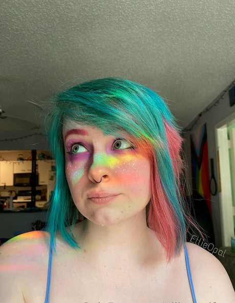 Ellieopalfree