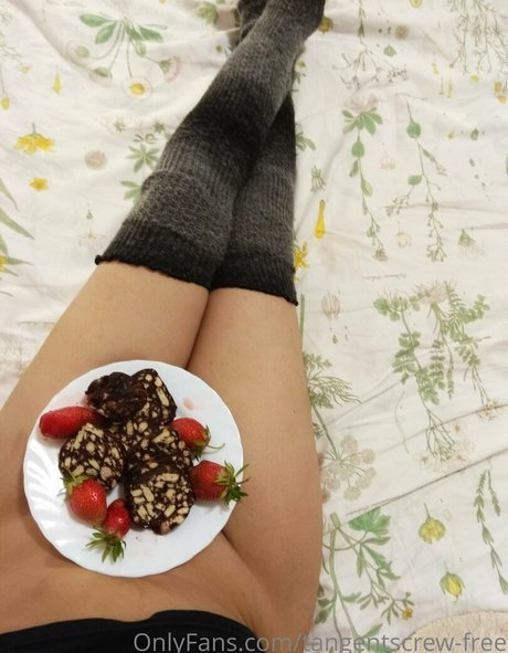 Naakte gelekte OnlyFans-foto van Tangentscrewfree