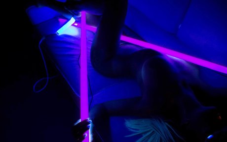 Naakte gelekte OnlyFans-foto van Kriss Kiss