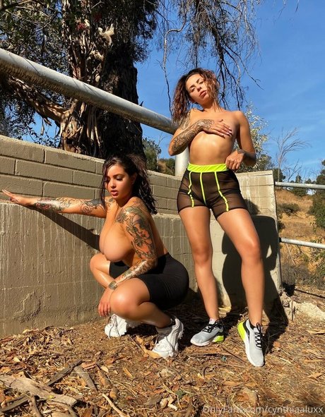 Cynthiaaluxx