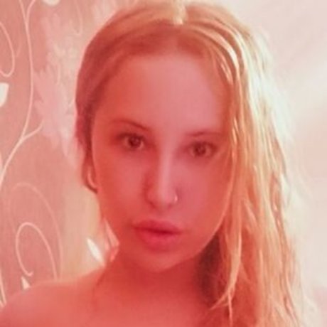 Naakte gelekte OnlyFans-foto van Lydia Casey
