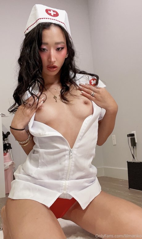 Naakte gelekte OnlyFans-foto van Lil Mariko