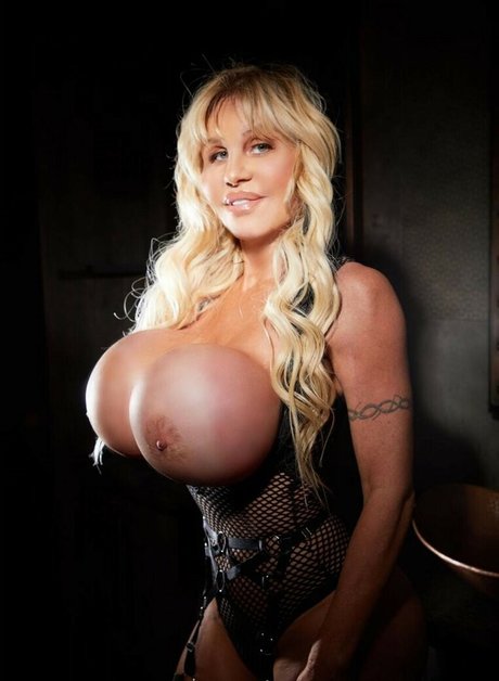Naakte gelekte OnlyFans-foto van Sexysilastar