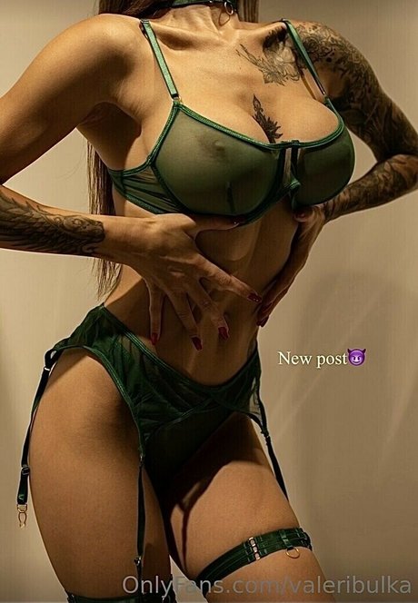Naakte gelekte OnlyFans-foto van Valeri Bulka