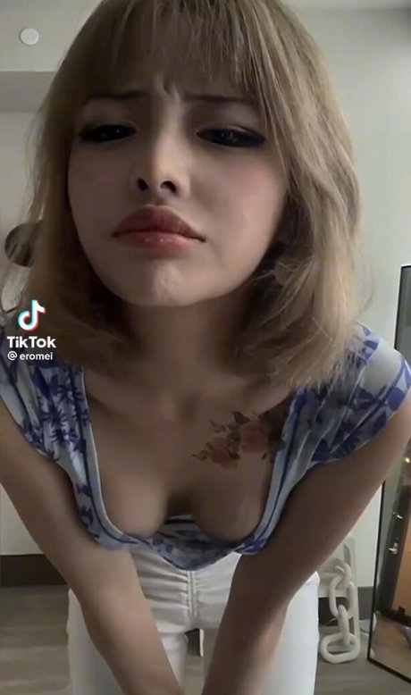 Naakte gelekte OnlyFans-foto van Eromei