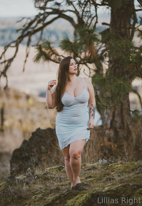 Lillias Right