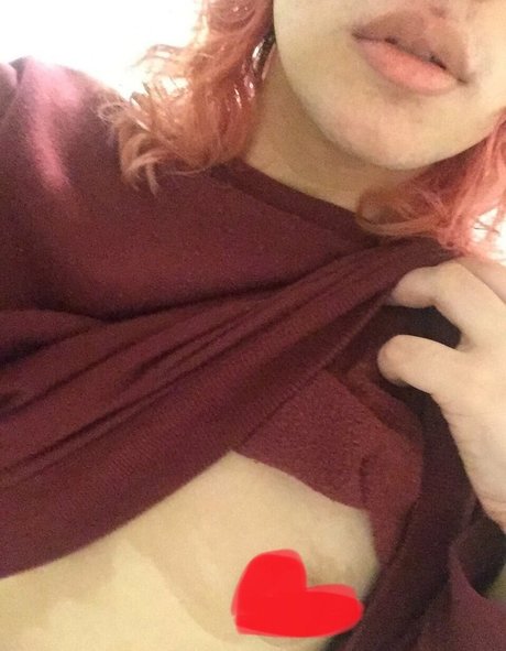 Naakte gelekte OnlyFans-foto van Hexanne