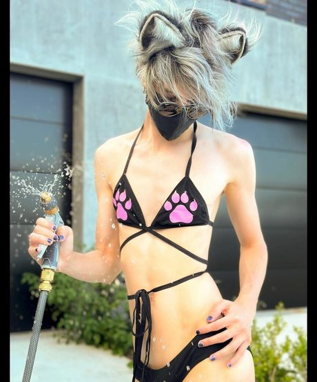 Naakte gelekte OnlyFans-foto van Femboypup
