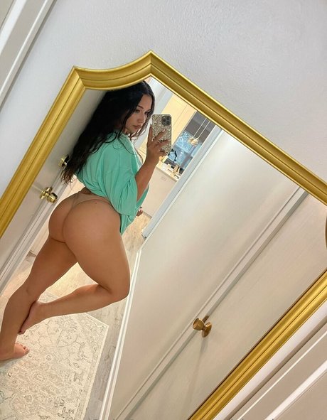 Naakte gelekte OnlyFans-foto van The Goat