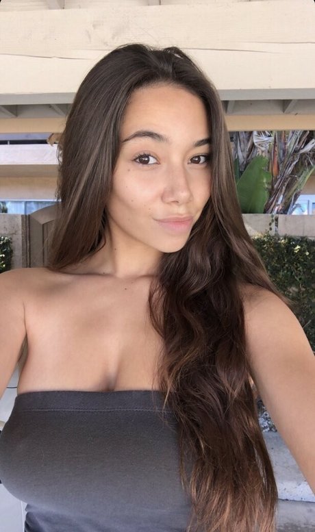 Desiree Flores