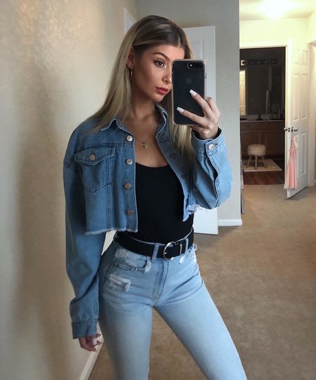 Naakte gelekte OnlyFans-foto van Ashley Marie Dickerson