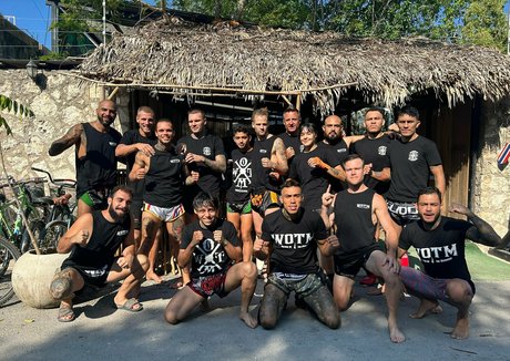 Naakte gelekte OnlyFans-foto van Tulummuaythaimexico