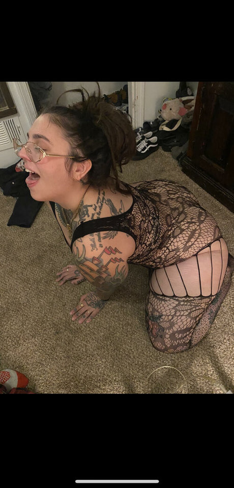 Naakte gelekte OnlyFans-foto van Dreadlust
