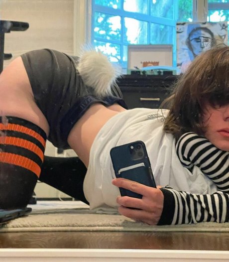 Naakte gelekte OnlyFans-foto van Finnlewisxxx