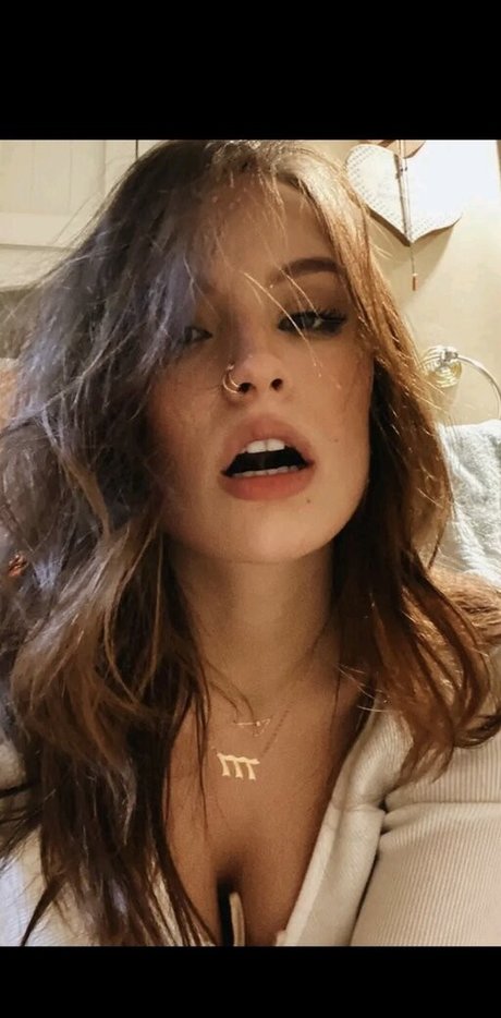 Naakte gelekte OnlyFans-foto van Miahandley