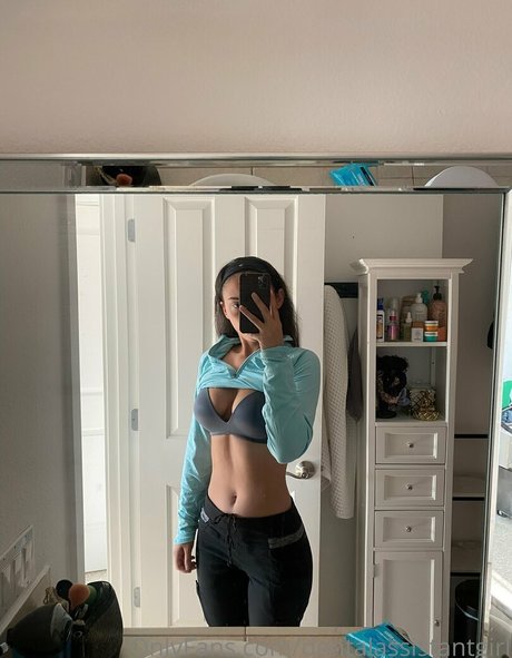 Naakte gelekte OnlyFans-foto van Dentalassistantgirl