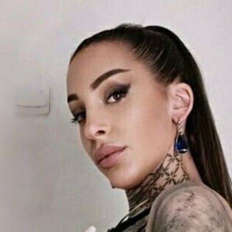 Naakte gelekte OnlyFans-foto van French Twitch