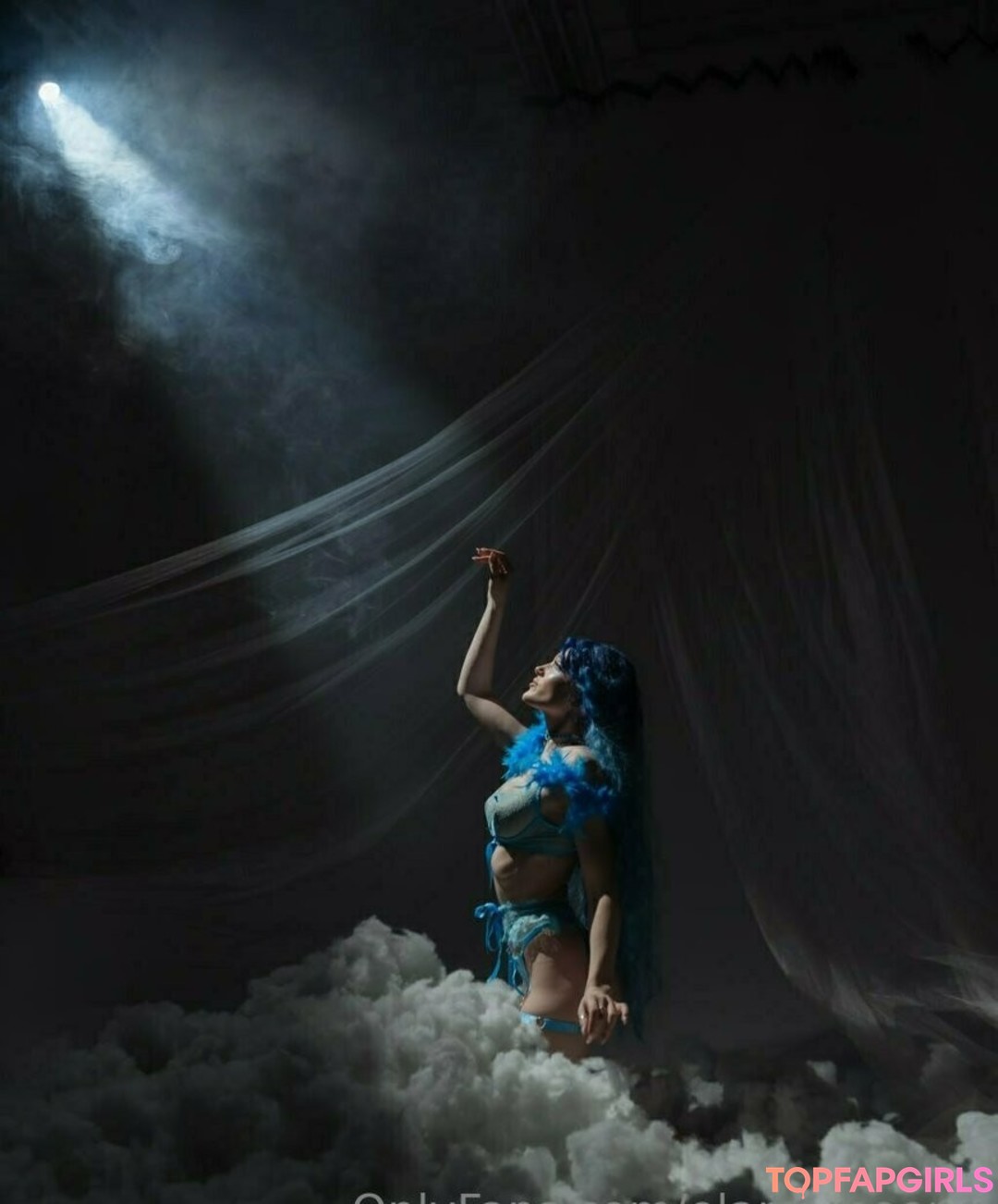 Naakte gelekte OnlyFans-foto van Elaramoonq #106 Naakte gelekte OnlyFans-foto van Elaramoonq #106