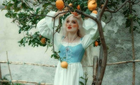 Elara_moonq