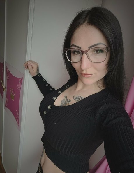 Cheekycharlotte