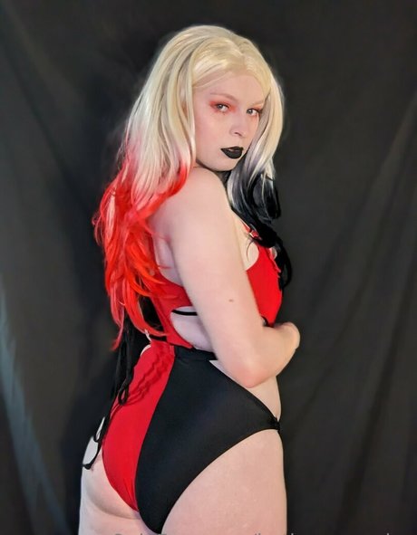 Naakte gelekte OnlyFans-foto van Bethanycosplay
