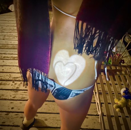 Naakte gelekte OnlyFans-foto van Yanagimaru