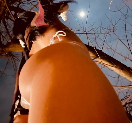 Naakte gelekte OnlyFans-foto van Yanagimaru