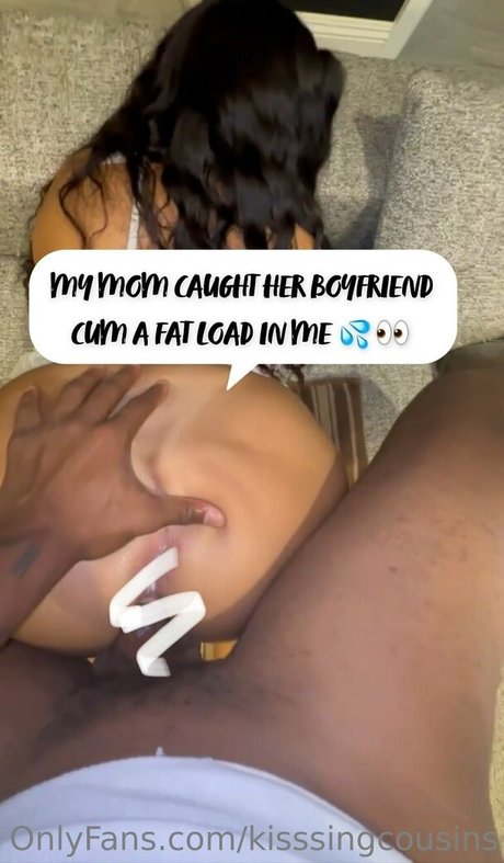 Naakte gelekte OnlyFans-foto van Kisssingcousins