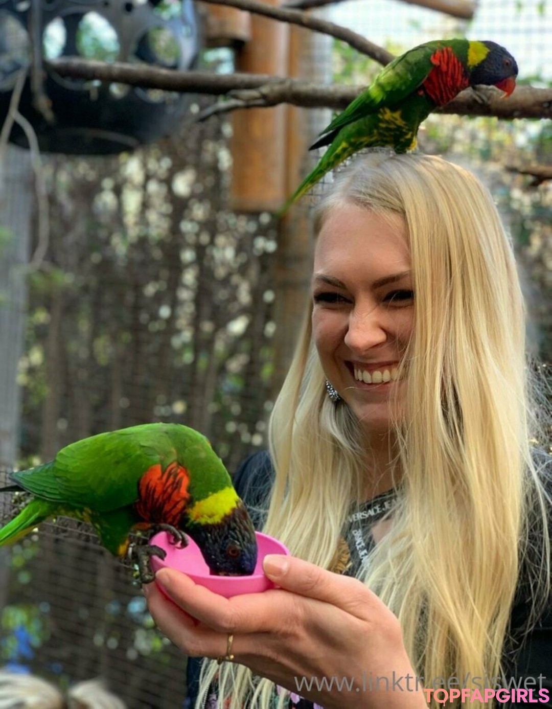 Naakte gelekte OnlyFans-foto van Siswet19 #1043